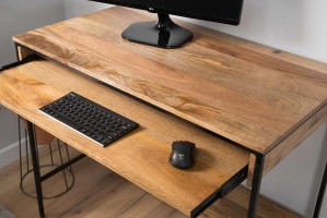 Компьютерный стол деревянный